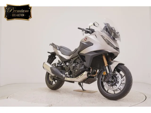 Honda NT1100 2026, золотистый, фото 3