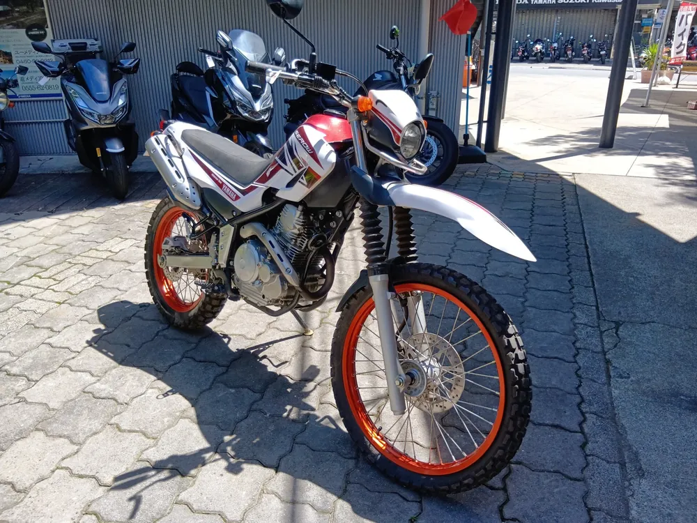 Yamaha Serow 250, w red / white, фото 2