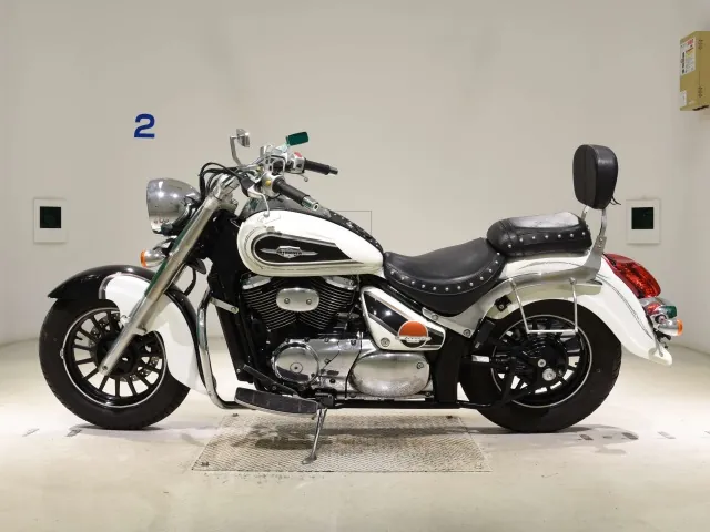 Suzuki Intruder 400 Classic 2012, белый, фото 2