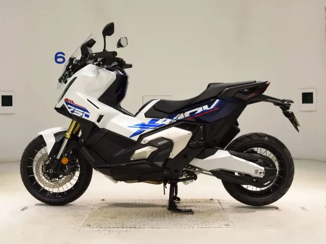 Honda X-ADV750 2026, белый, фото 2