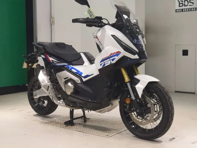 Honda X-ADV750 2026, белый, фото 3