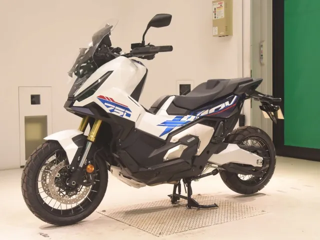 Honda X-ADV750 2026, белый, фото 4