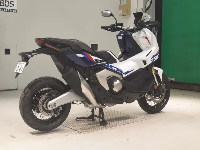 Honda X-ADV750 2026, белый, фото 5