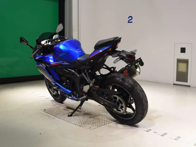 Kawasaki ZX-4R SE 2024, синий, фото 6