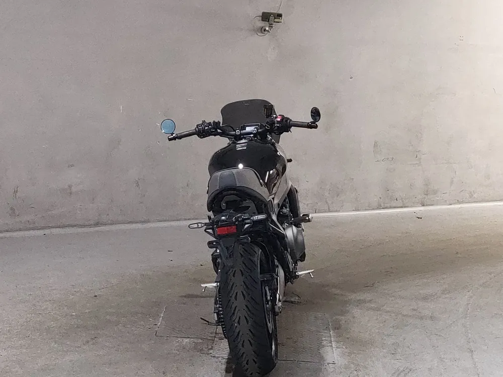 Yamaha Xsr900-2 2023, чёрный, фото 4