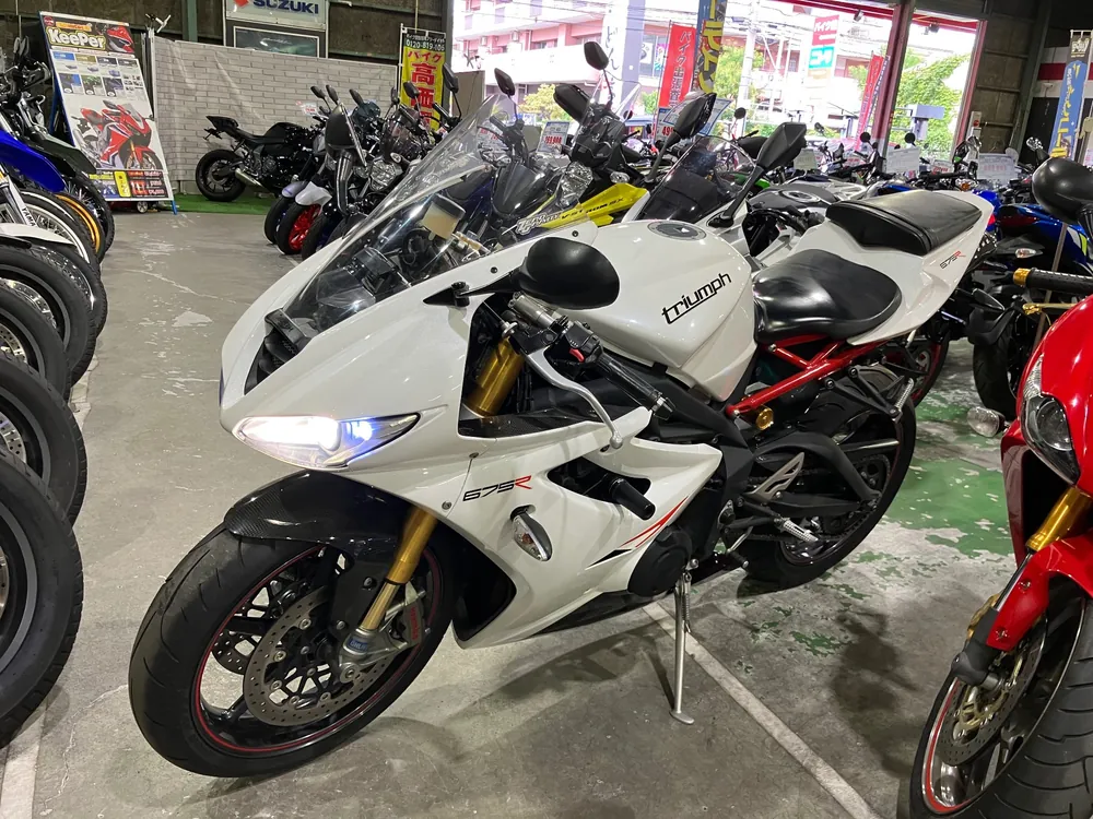 Triumph Daytona 675 R 2012, белый, фото 2