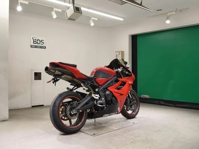 Triumph Daytona 675 2012, красный, фото 5