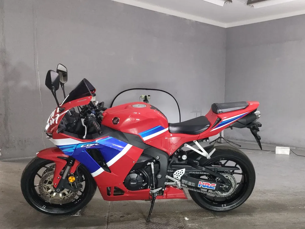 Honda CBR600RR 2021, красный, синий, фото 2