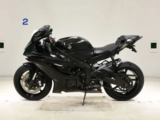 Yamaha 6 2019, matt black, фото 2