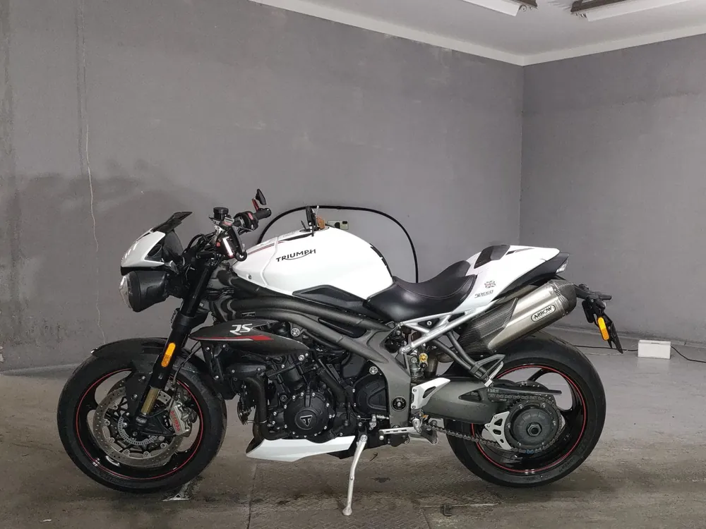 Triumph Speed Triple RS 2019, белый, фото 2