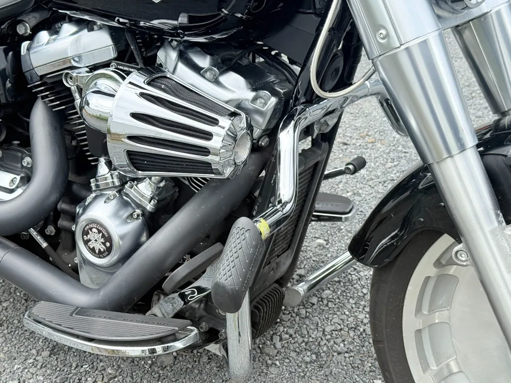 Harley-Davidson FLFBS 2018, чёрный, фото 9
