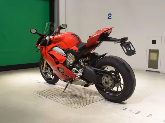 Ducati Paniga-Rev4S 2018, красный, фото 6