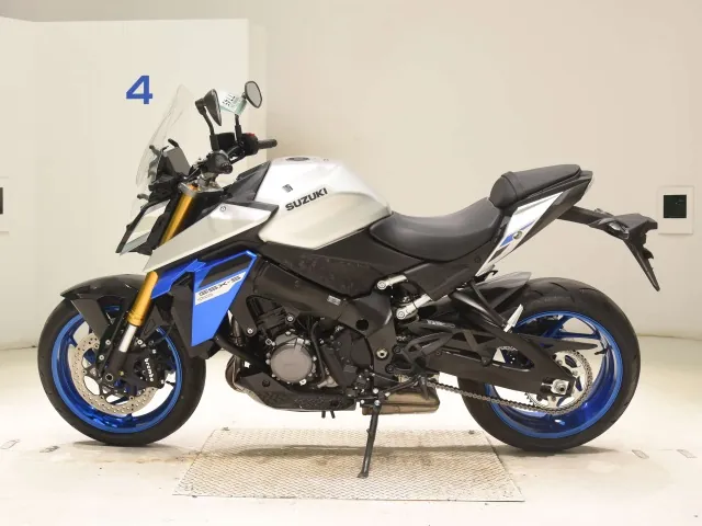 Suzuki GSX-S1000GX 2024, matt silver, фото 2