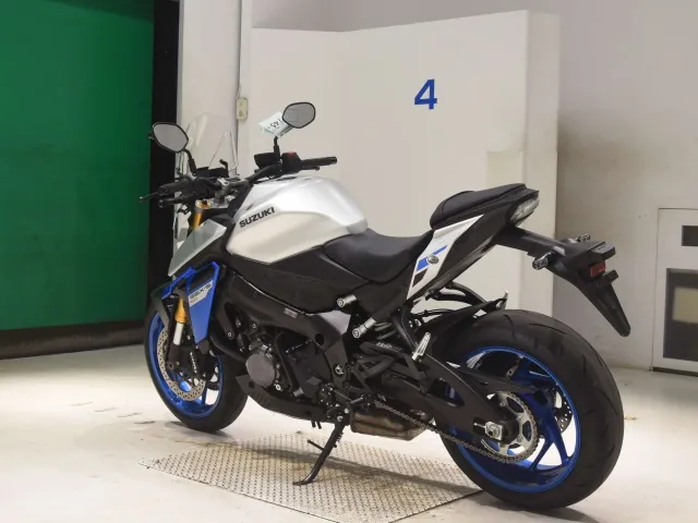 Suzuki GSX-S1000GX 2024, matt silver, фото 6