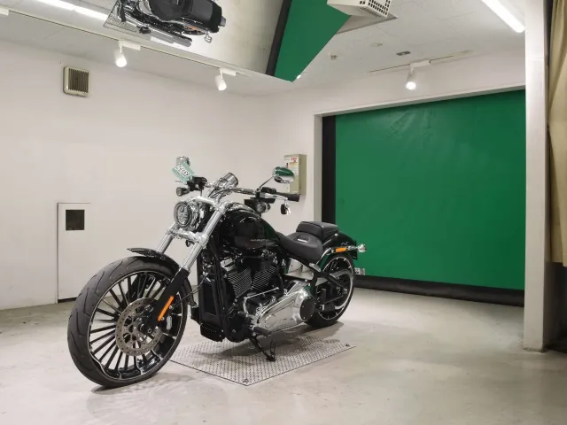 Harley-Davidson FXBR1920 2026, чёрный, фото 4