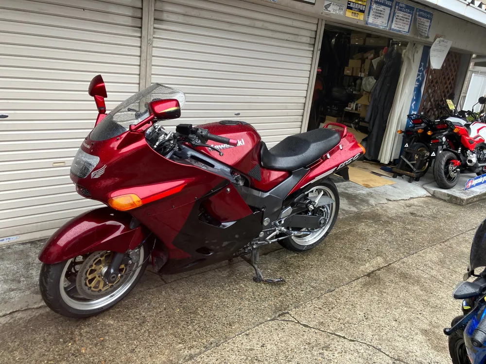 Kawasaki ZZ-R1100 2000, w red, фото 4