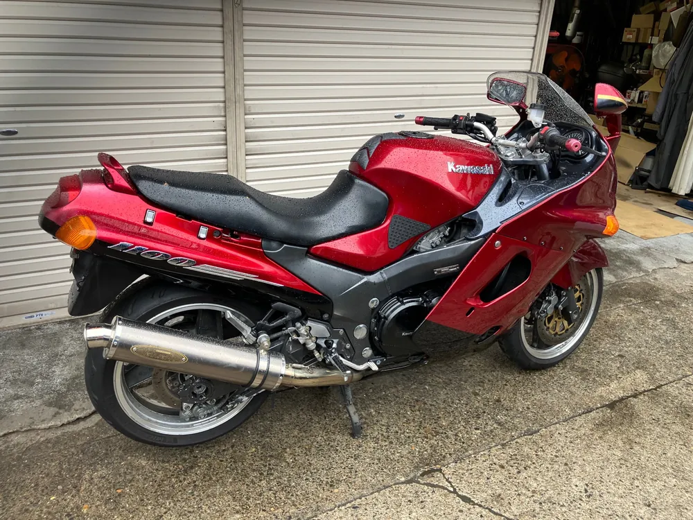Kawasaki ZZ-R1100 2000, w red, фото 5