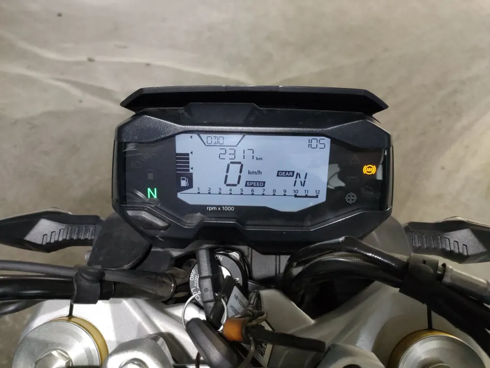 BMW G310R 2021, white / blue, фото 5