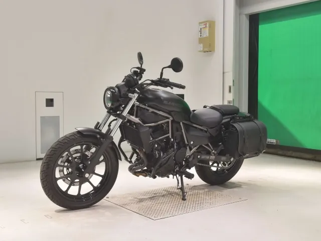 Kawasaki Eliminator 400SE 2024, matt black, фото 4