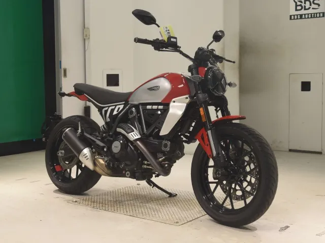 Ducati Scrambler Icon 2024, red | silver, фото 3