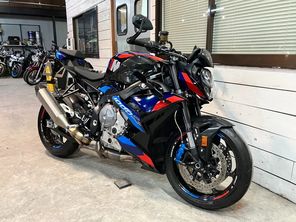 BMW M1000R 2024, чёрный, фото 7