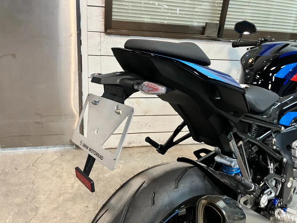 BMW M1000R 2024, чёрный, фото 10