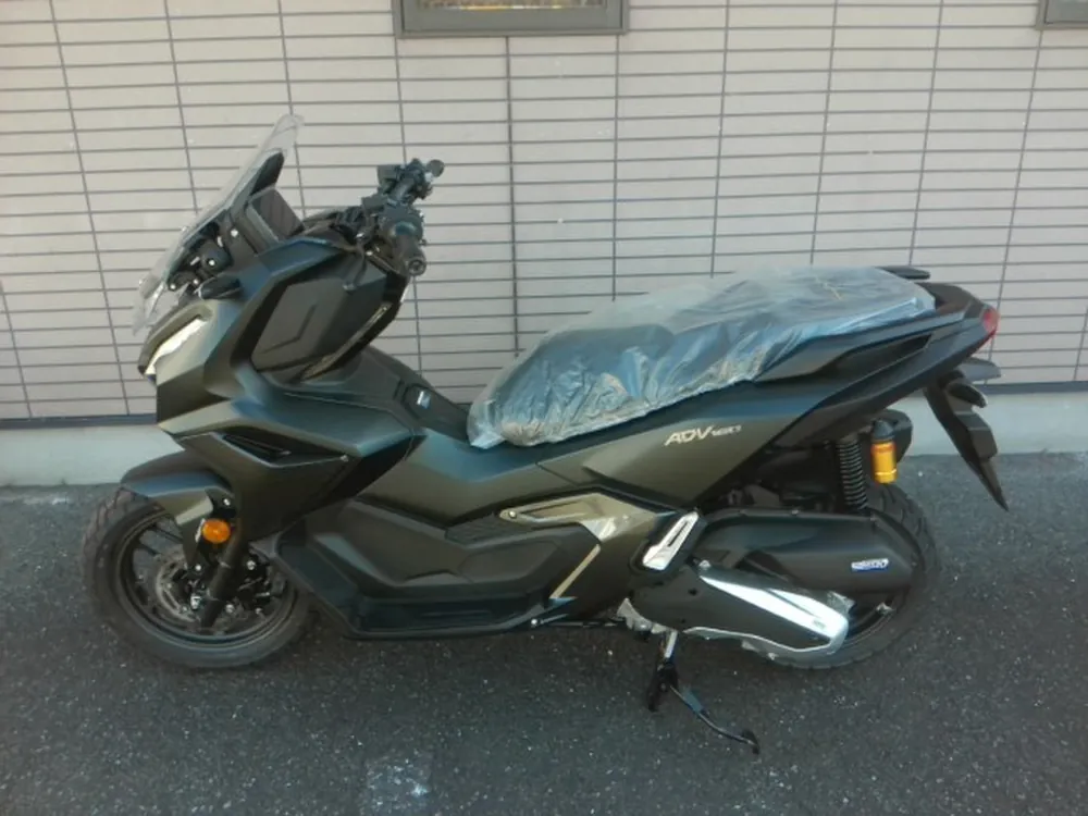 Honda ADV160, mat black, фото 2