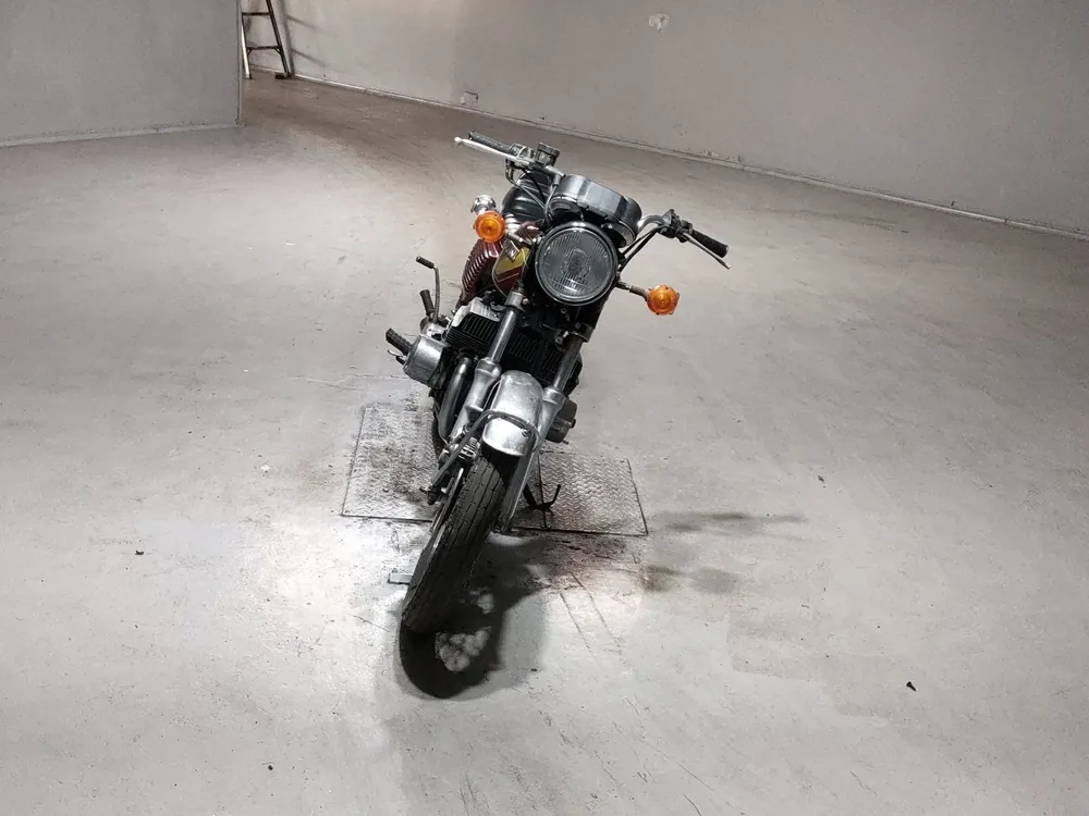 Suzuki GT380 2026, красный, фото 3