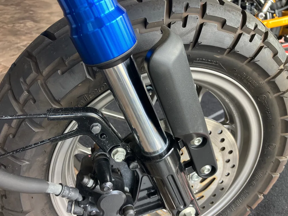 Honda Monkey 125, белый, синий, фото 4