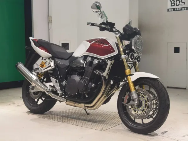 Honda CB1300 2026, white | red, фото 3