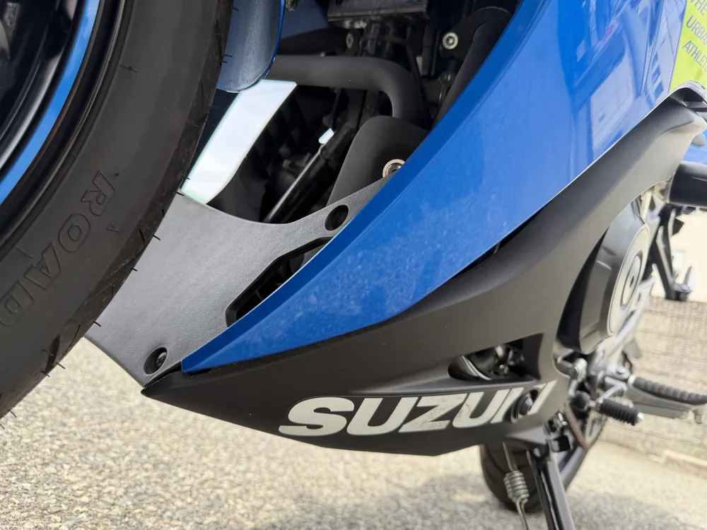 Suzuki GSX250R 2026, чёрный, фото 12
