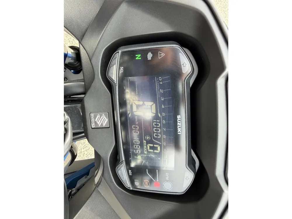 Suzuki GSX250R 2026, чёрный, фото 3