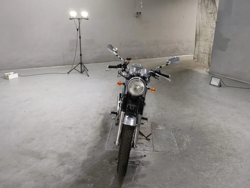 Yamaha SR400 2012, чёрный, фото 3