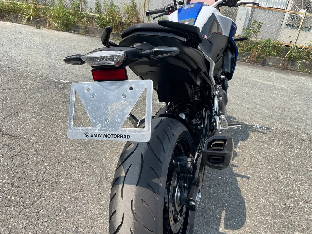 BMW F900R Base 2024, white / blue, фото 6