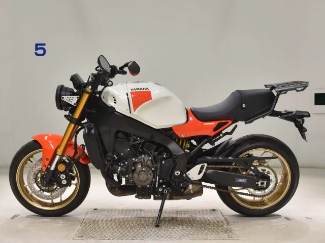 Yamaha Xsr900-2 2024, white | orange, фото 2