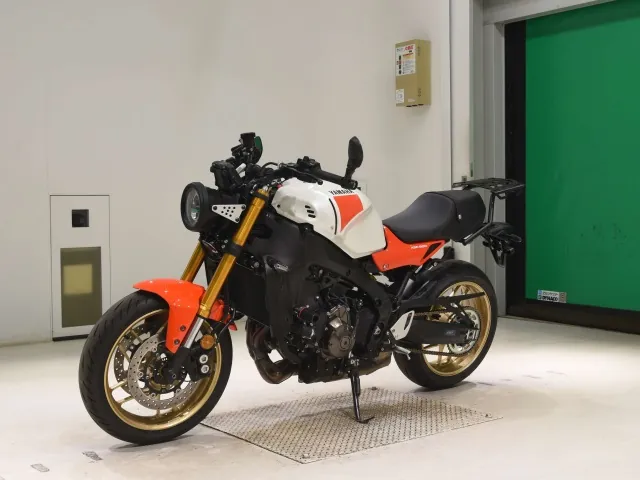 Yamaha Xsr900-2 2024, white | orange, фото 4