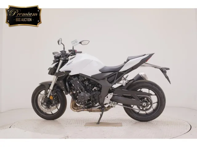 Honda CB1000 Hornet 2026, белый, фото 2