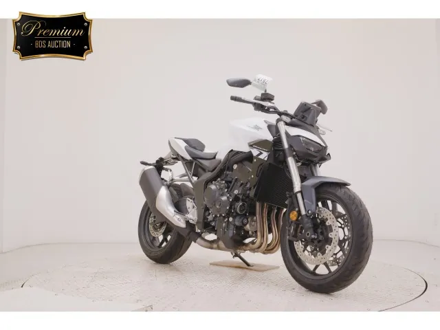 Honda CB1000 Hornet 2026, белый, фото 3