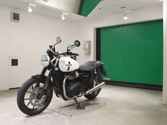 Triumph Street Twin 2019, белый, фото 4