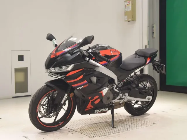 Aprilia RS457 2025, matt black, фото 4