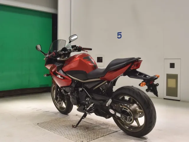 Yamaha XJ6 Diversion 2009, красный, фото 6