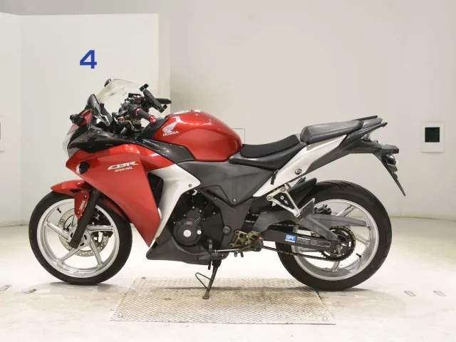 Honda CBR250R MC41, red | silver, фото 2