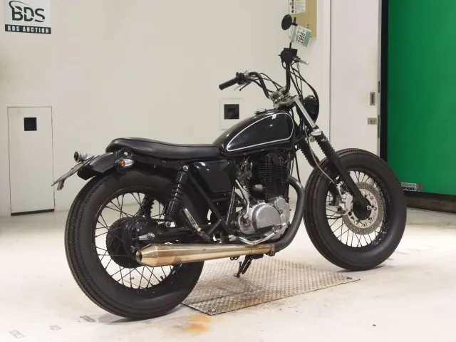 Yamaha SR400 2002, чёрный, фото 5
