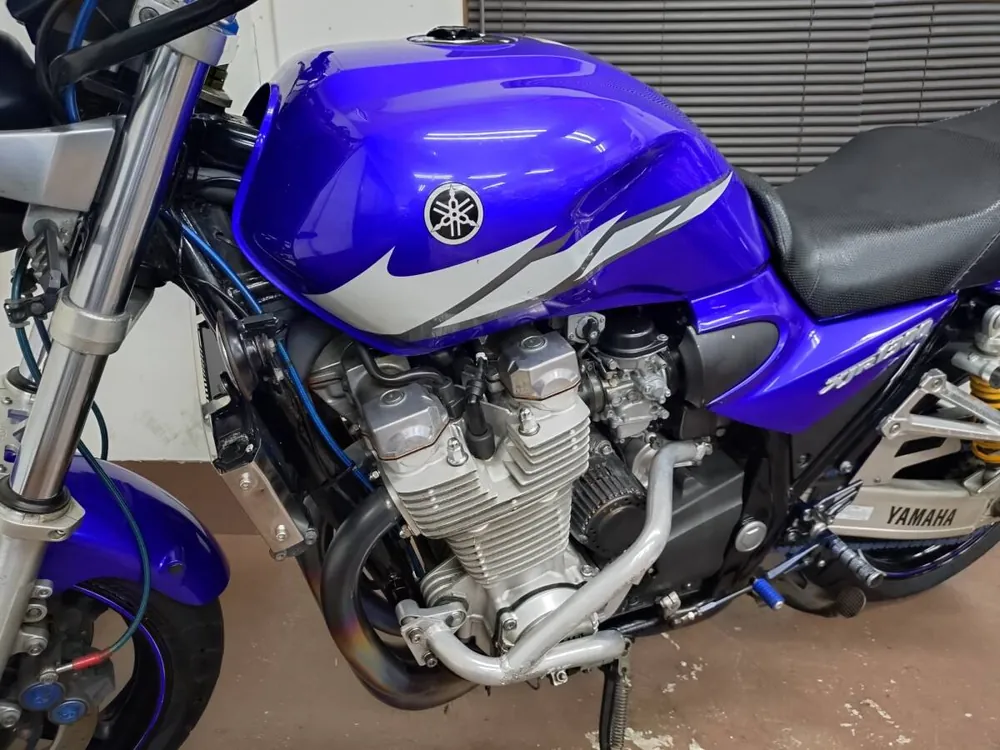 Yamaha XJR1300 2005, фото 10