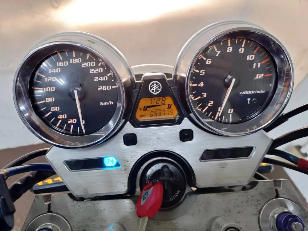 Yamaha XJR1300 2005, фото 2