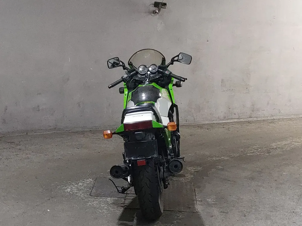 Kawasaki GPZ900R Ninja 1999, white/green, фото 4