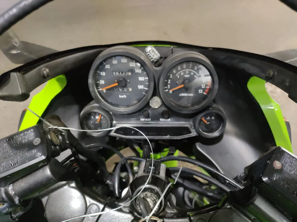 Kawasaki GPZ900R Ninja 1999, white/green, фото 5