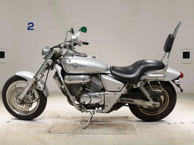 Honda V-Twin Magna 250, серебристый, фото 2