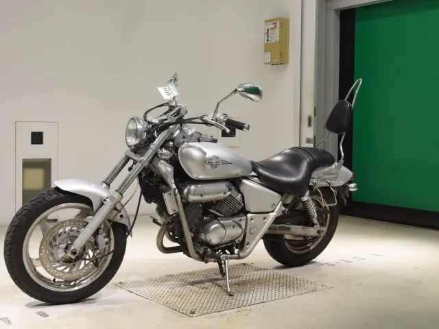 Honda V-Twin Magna 250, серебристый, фото 4