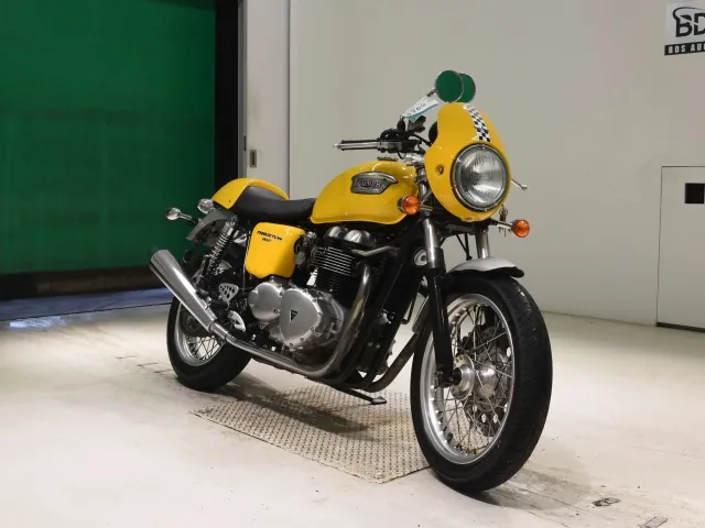 Triumph Thruxton 2009, жёлтый, фото 3